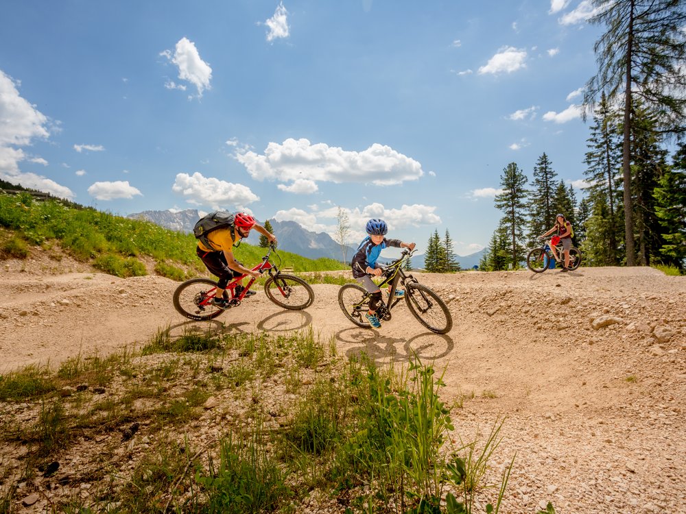 Hotel Alpenrose am Karersee Hotel Alpenrose am Karersee